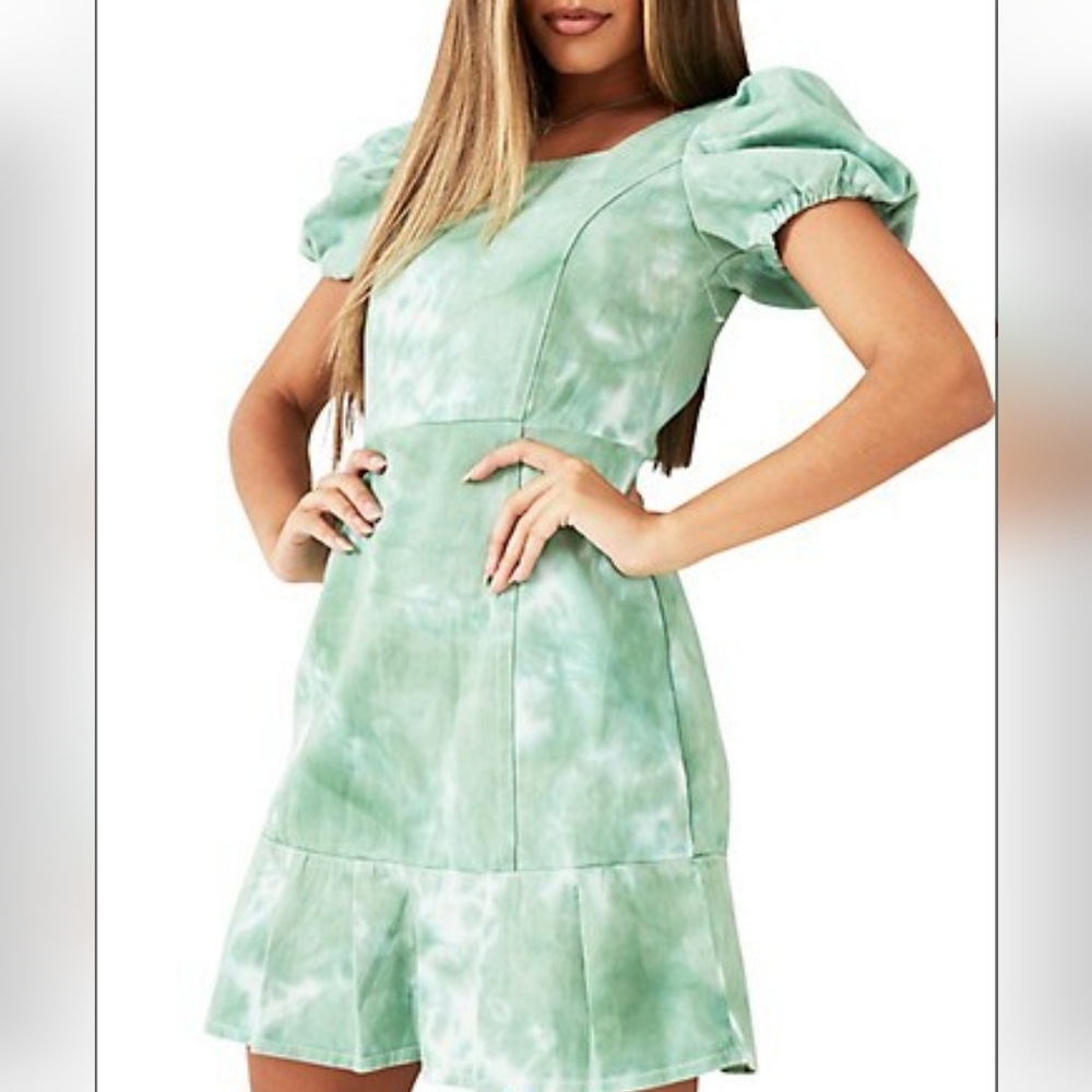 🆕️ Missguided Tie Dyed Denim A-Line Dress Size- 6 - Picture 2 of 4